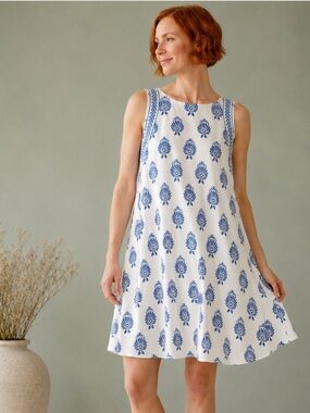 Hatley Shift Dress Small Blue White Floral Print Sleeveless Lined Summer Dress